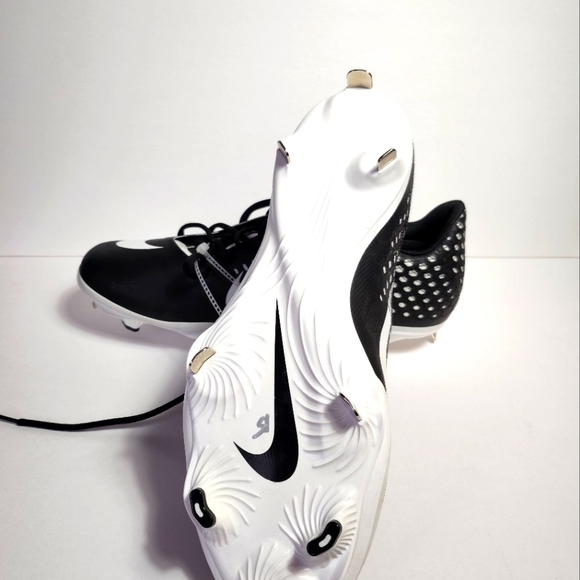 SOLD. NIKE LUNAR VAPOR ULTRAFLY ELITE 2 - LOW METAL BASEBALL CLEATS. Size 12 - Picture 4 of 5